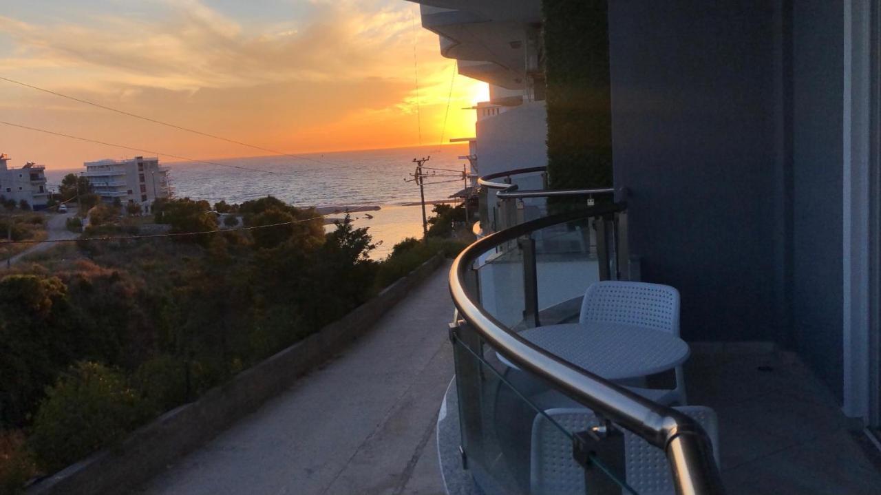 F&J Hotel Sarandë 외부 사진